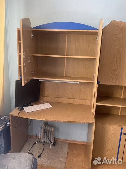 Гарнитур в детскую комнату