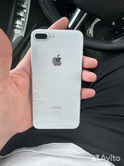 iPhone 8 Plus, 64 ГБ