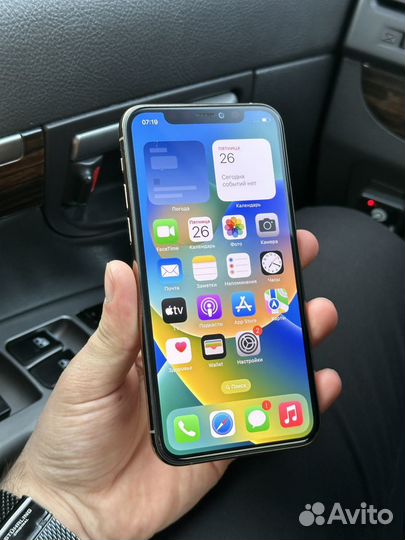 iPhone 11 Pro, 64 ГБ