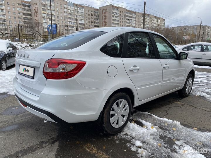 LADA Granta 1.6 МТ, 2023, 14 км