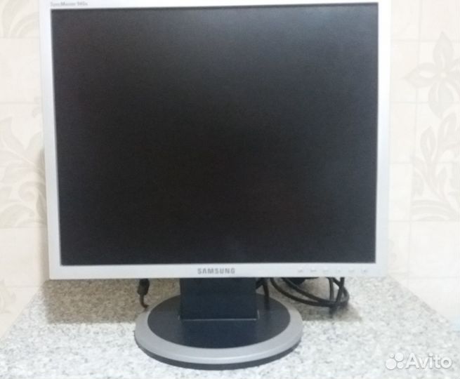 Монитор Samsung SyncMaster 940N 19