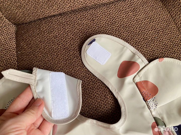 Детсктй нагрудник для кормления новый