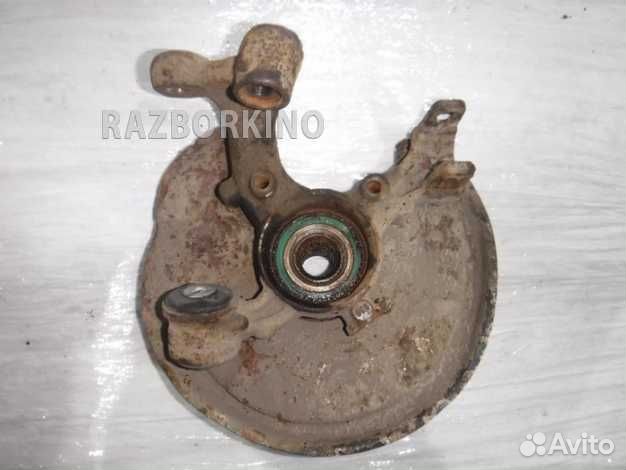 Кулак задний левый Ауди A4 B6