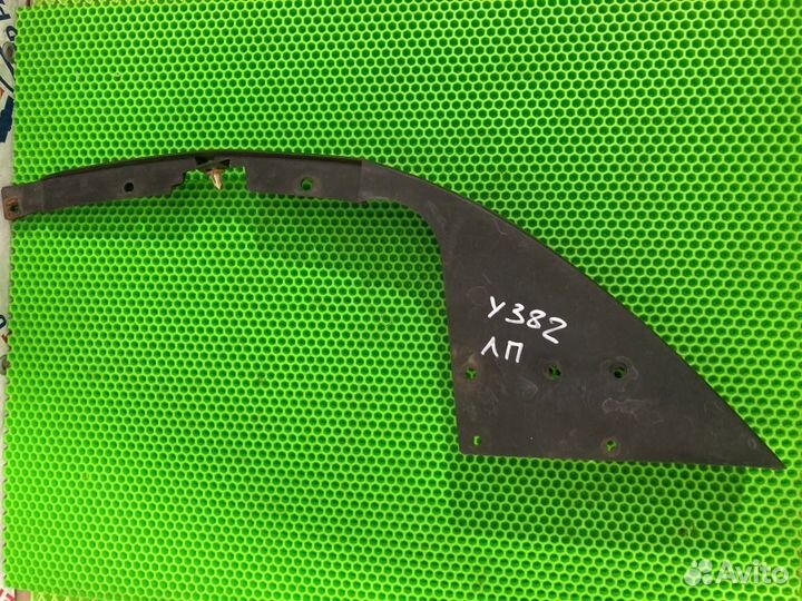 Спойлер (юбка) бампера передний левый Nissan