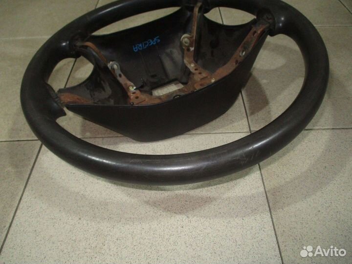 Рулевое колесо Kia Spectra