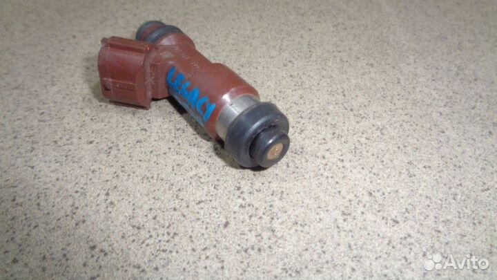 Форсунка инжекторная Subaru Legacy Outback 4