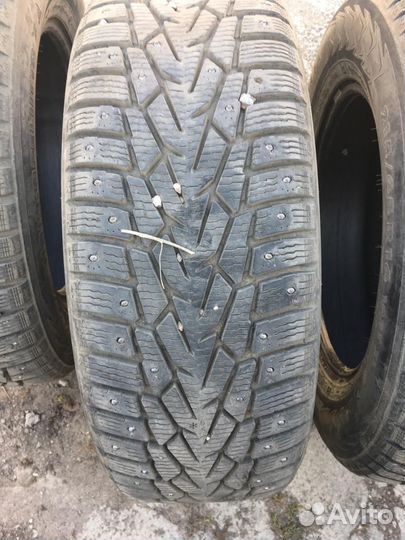 Nokian Tyres Hakkapeliitta 7 SUV 215/65 R16