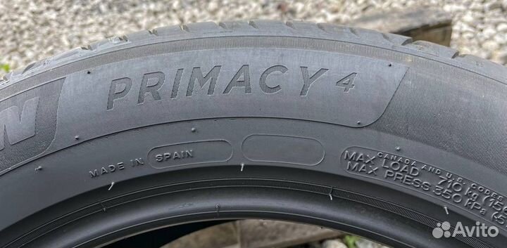 Michelin Primacy 4 215/60 R17