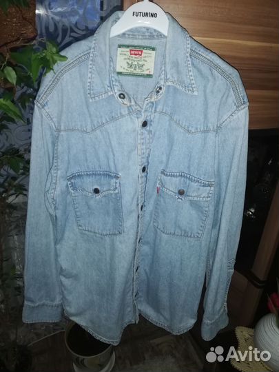 Джинсовая рубашка