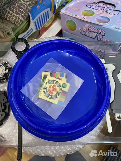 Бейблейд арена+ волчки