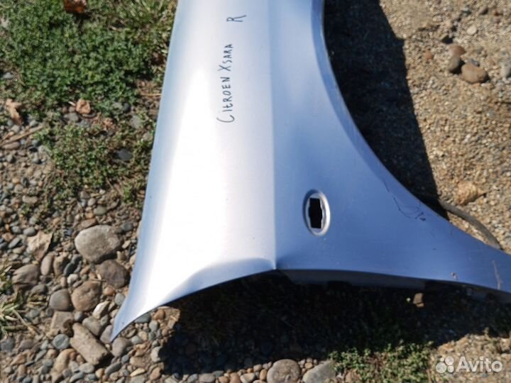 Крыло переднее правое Citroen Xsara