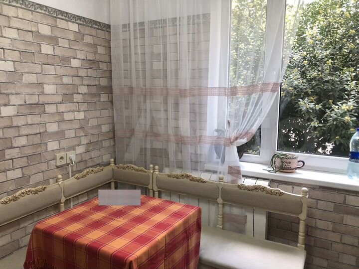 2-к. квартира, 43 м², 2/5 эт.