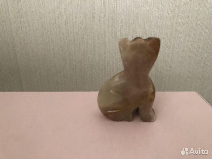 Фигурка кота из оникса