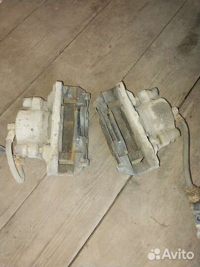 Супорт передний левый хонда аккорд 8 2.0