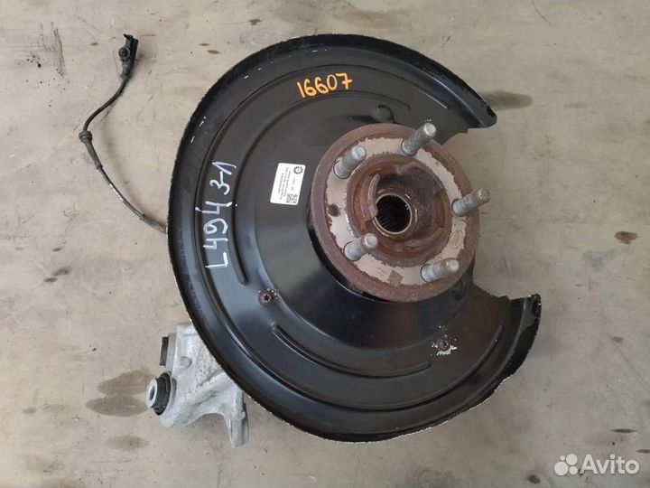 Кулак задний левый Range Rover Sport 2 L494