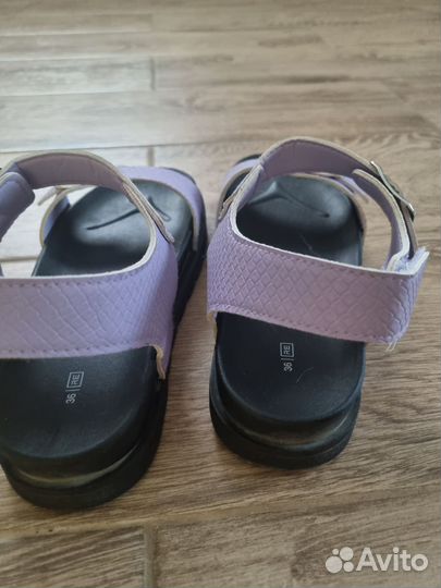 Сандалии для девочки