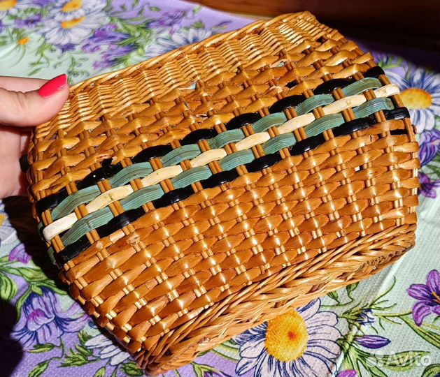 Корзина плетеная