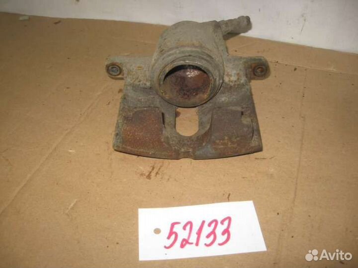 Суппорт передний правый chery tiggo 3 2016-2020