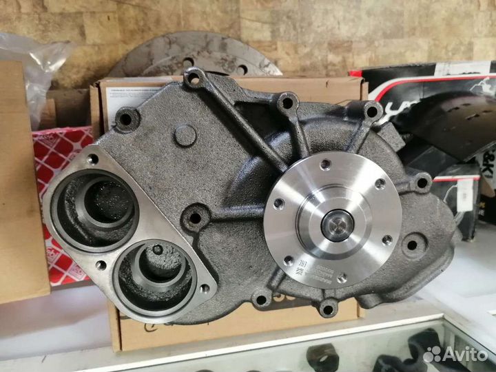 Насос охлаждающей жидкости камаз 5490/ Ман тга