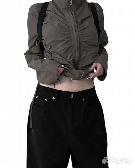 Женская укороченная куртка в стиле Gorpcore