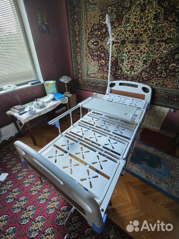 Кровать для лежачих больных + столик (б\у) купить в Москве | Личные ...