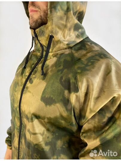 Костюм от дождя и ветра