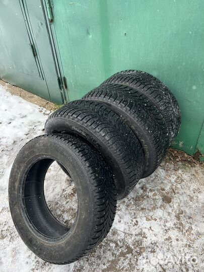 Bridgestone Blizzak Spike-01 225/65 R17 106T