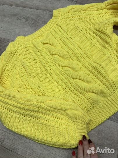 Свитер женский