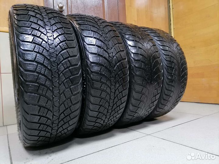 Kumho Ecsta 4X II 225/55 R17