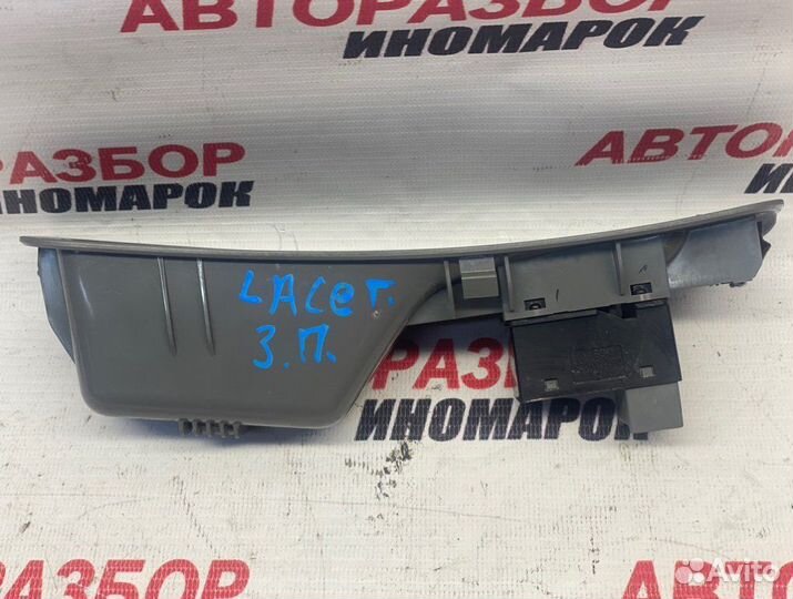 Кнопка стеклоподъемника задняя правая Chevrolet