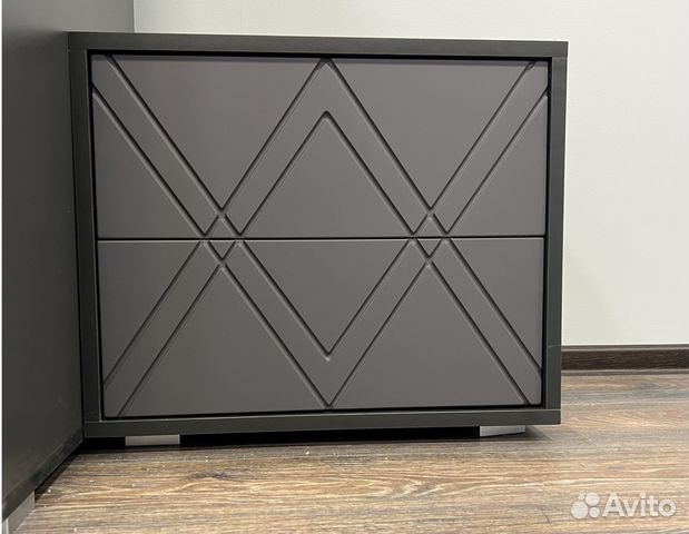 Тумба прикроватная для спальни с ящиками madlen