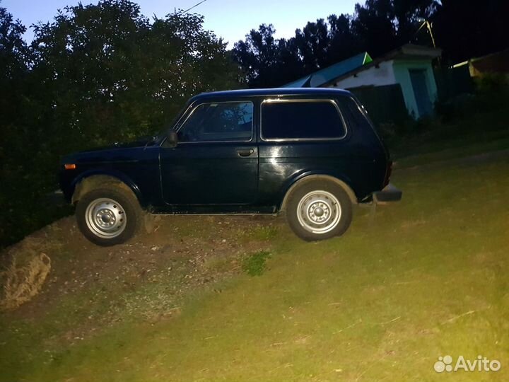 LADA 4x4 (Нива) 1.7 МТ, 2015, 90 000 км