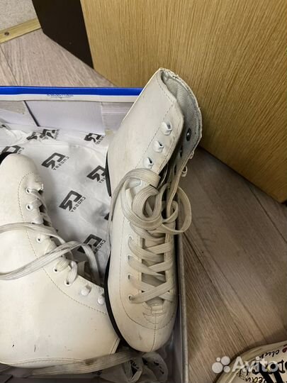 Коньки фигурные