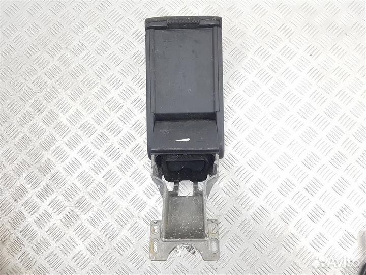 13173082 Подлокотник Opel Signum