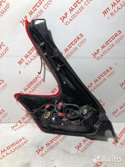 Фонарь задний правый Nissan Juke хэтчбек MR16DT