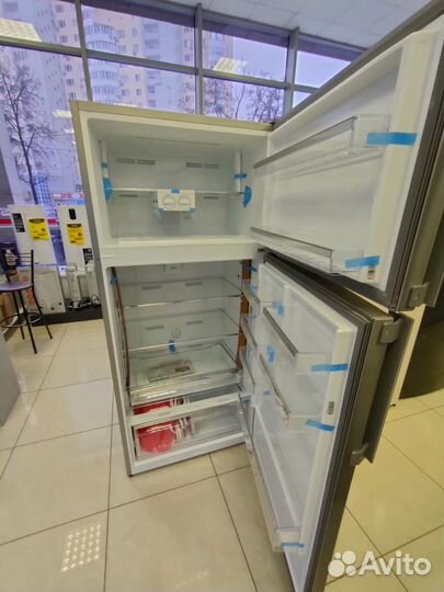 Холодильник широкий двухкамерный