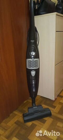 Вертикальный пылесос