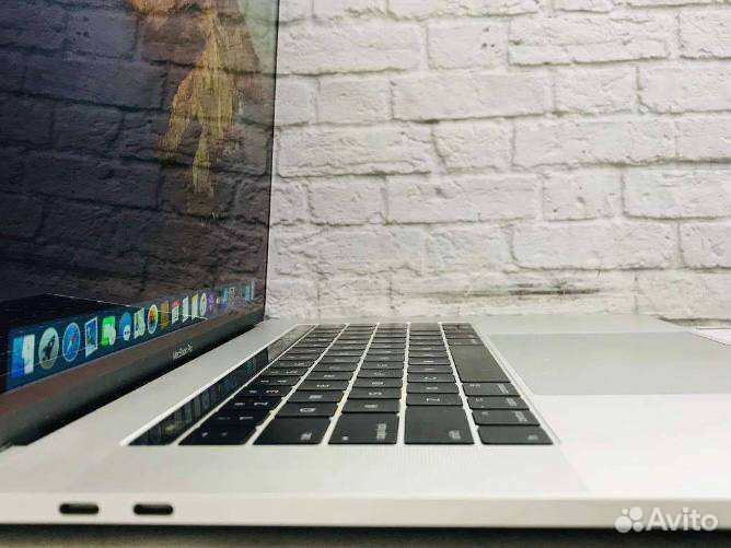 Apple MacBook Pro 15 2017 c Touch Bar/SSD 500GB