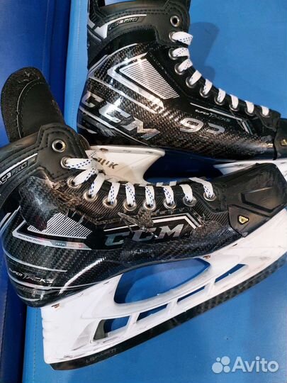 Хоккейные коньки CCM AS3 PRO 9