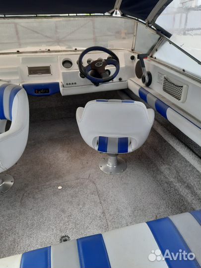 Катер Sea Ray