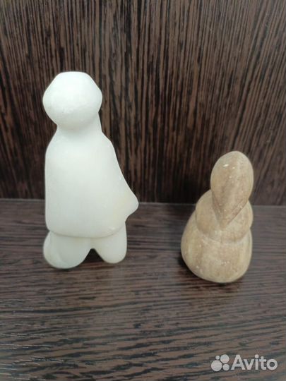 Статуэтки каменные дед и старуха
