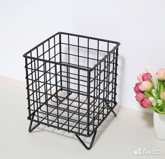 Металлическая корзинка для хранения