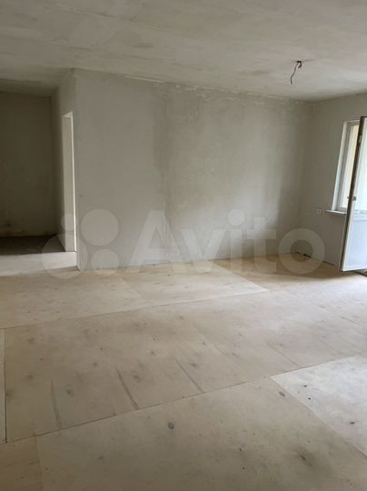 3-к. квартира, 63 м², 3/5 эт.