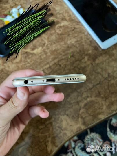 Телефон iPhone 6s 32г