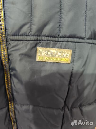 Демисезонная куртка 140