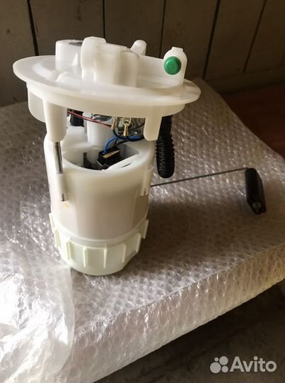 Топливный насос в сборе на Renault