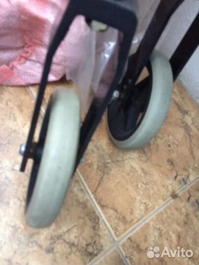 Кресло-коляска для инвалидов