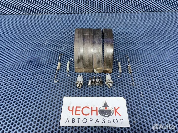 Колодки тормозные ручника VW Touareg 10-18