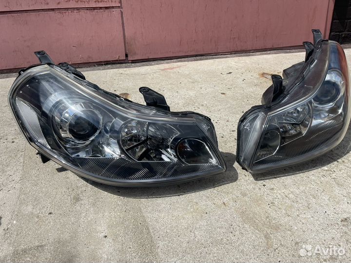 Фары ксенон оригинал suzuki SX-4 черные