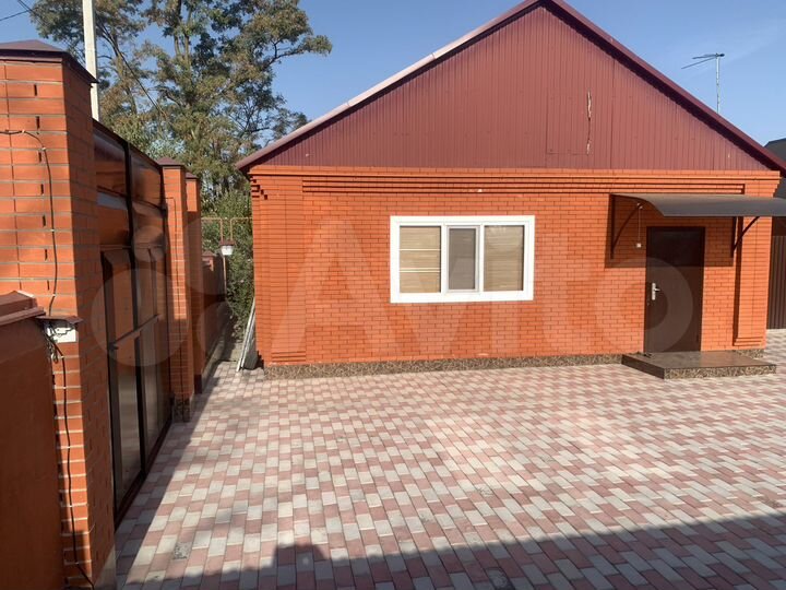 Дом 200 м² на участке 20 сот.